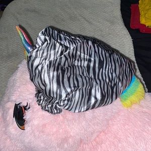 Zebra bonnet